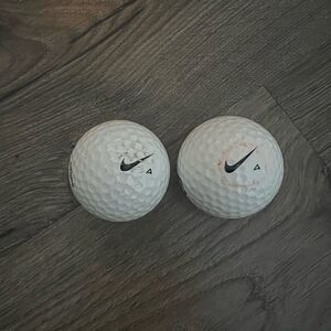 Nike 4 Golf 2 Balls